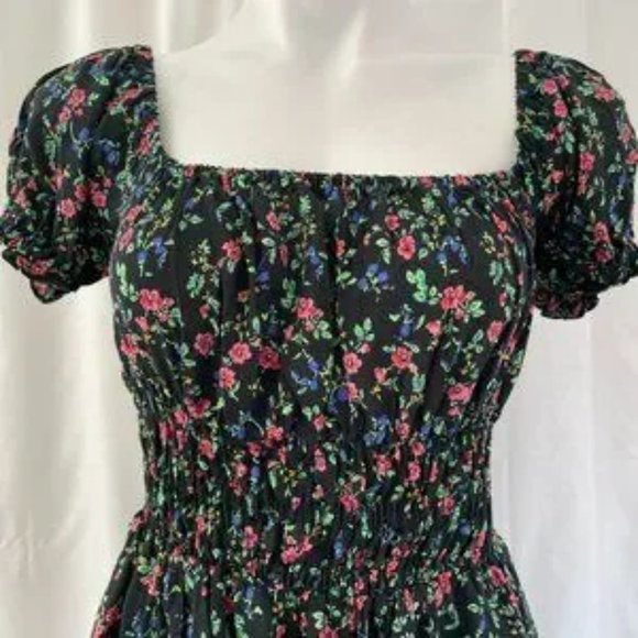 Urban Outfitters Black Floral Smocked Waist Cap Sleeve Romper Sz S‎ - EUC - Picture 1 of 6